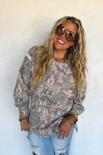 Load image into Gallery viewer, PREORDER- WANDER CAMO CLASSIC CREW PULLOVER
