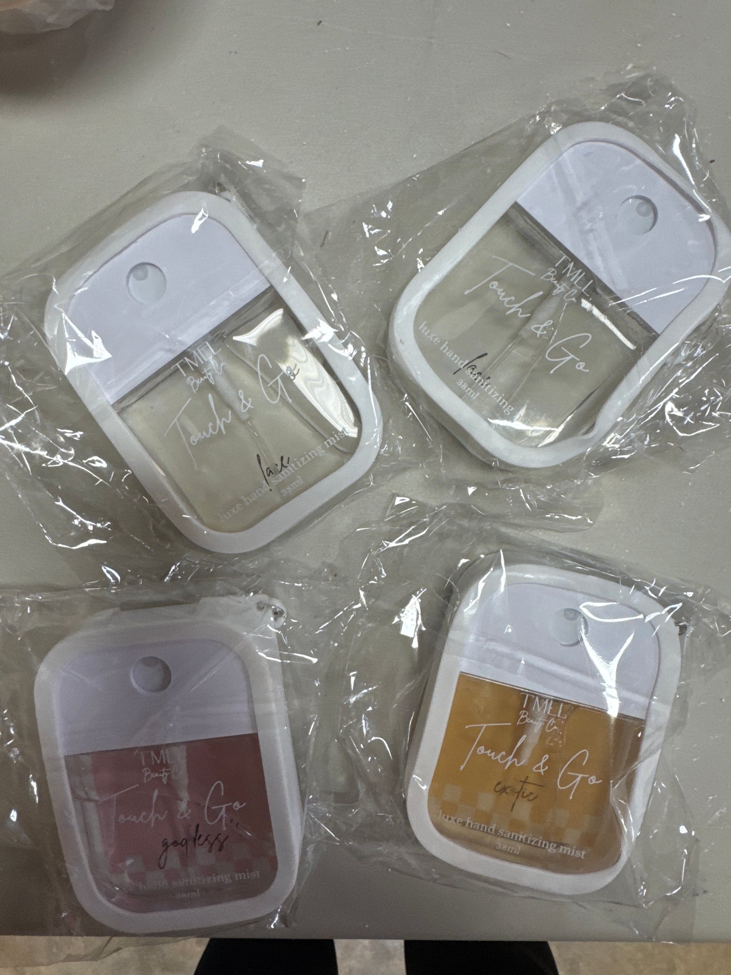 HAND SANI KEY CHAINS