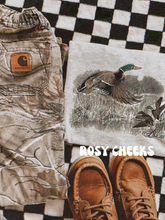 Load image into Gallery viewer, PRE ORDER vintage ducky pullover
